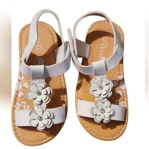 ✨ NWOT Petalia Toddler White Flower Sandals | Cute Summer Shoes ✨ sz.11